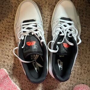 Nike Men's White and Black Sneakers